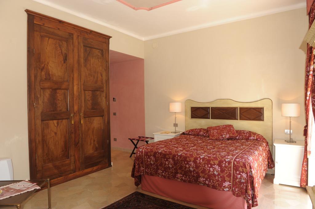 Bed and Breakfast Relais Al Bel San Domenico Alba  Pokoj fotografie