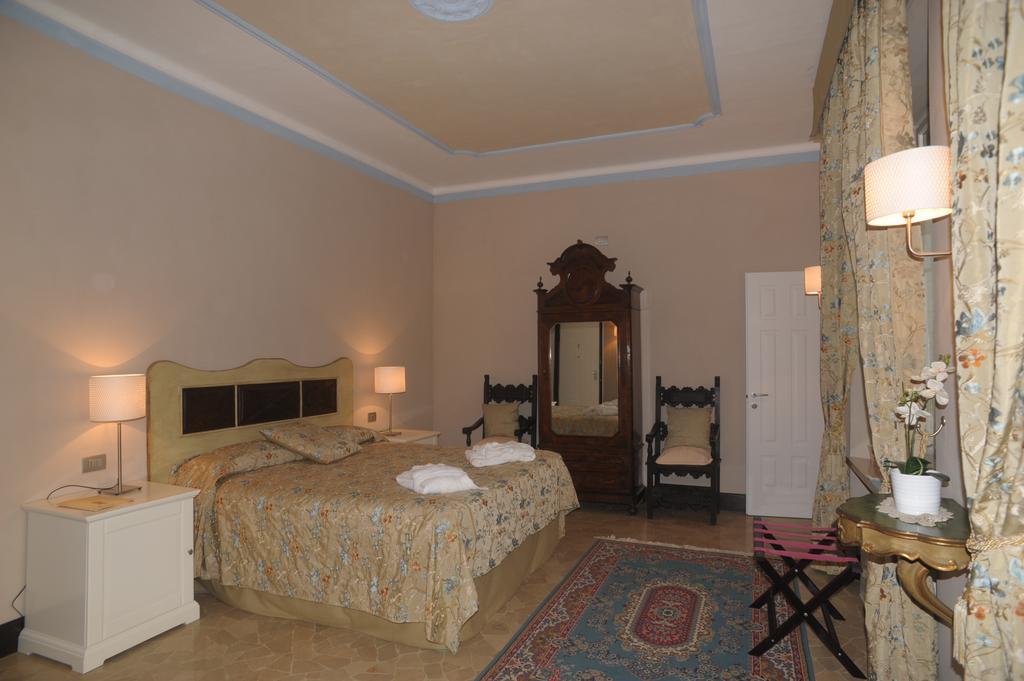 Bed and Breakfast Relais Al Bel San Domenico Alba  Pokoj fotografie